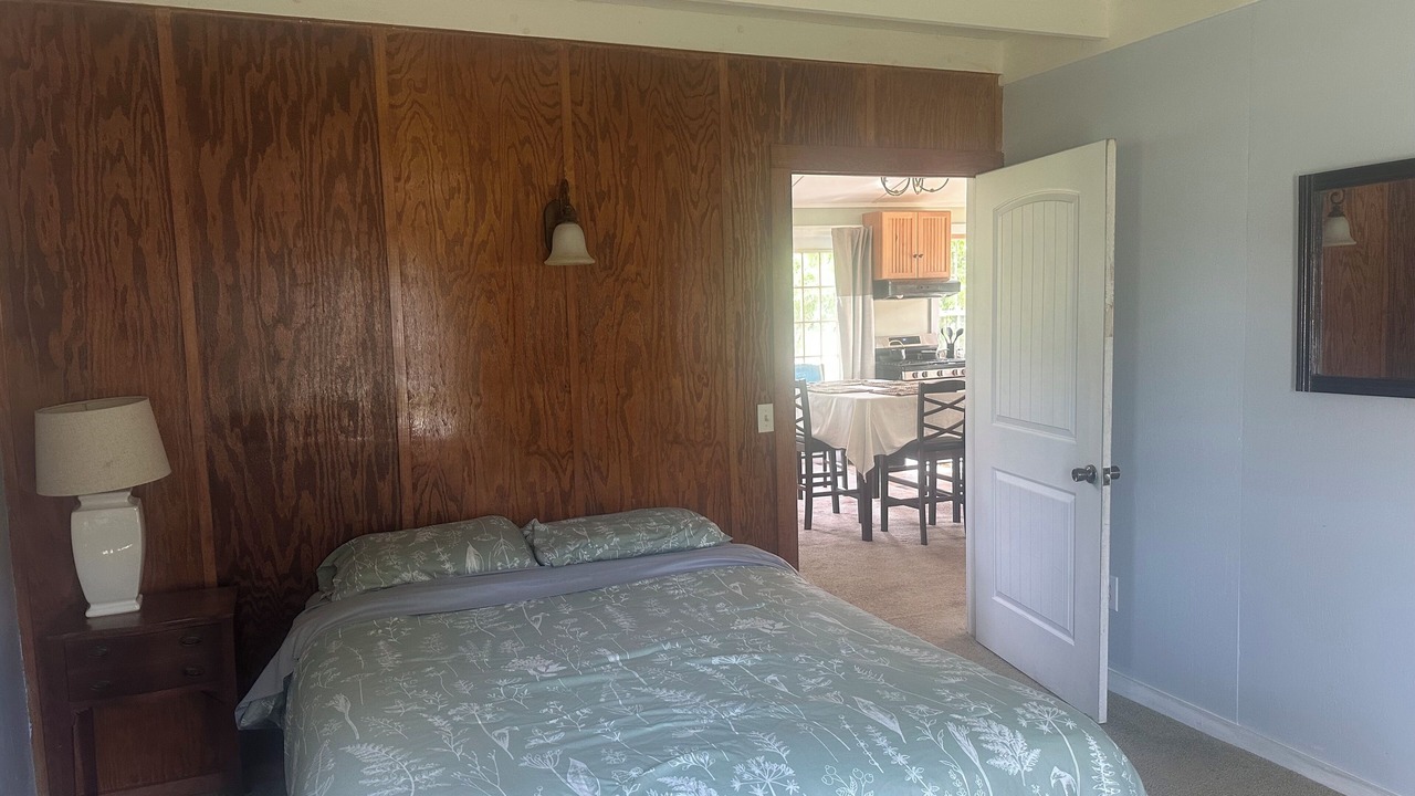 Photo of Bedroom in Cedar Island