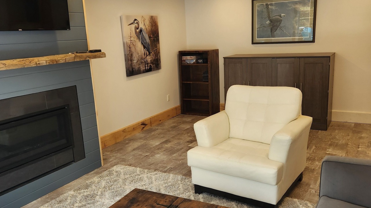 Photo of Livingroom in Lake of Bays