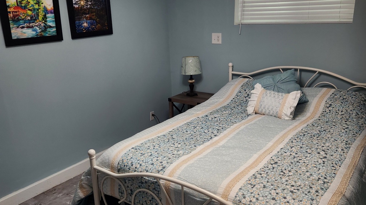 Photo of Bedroom in Lake of Bays