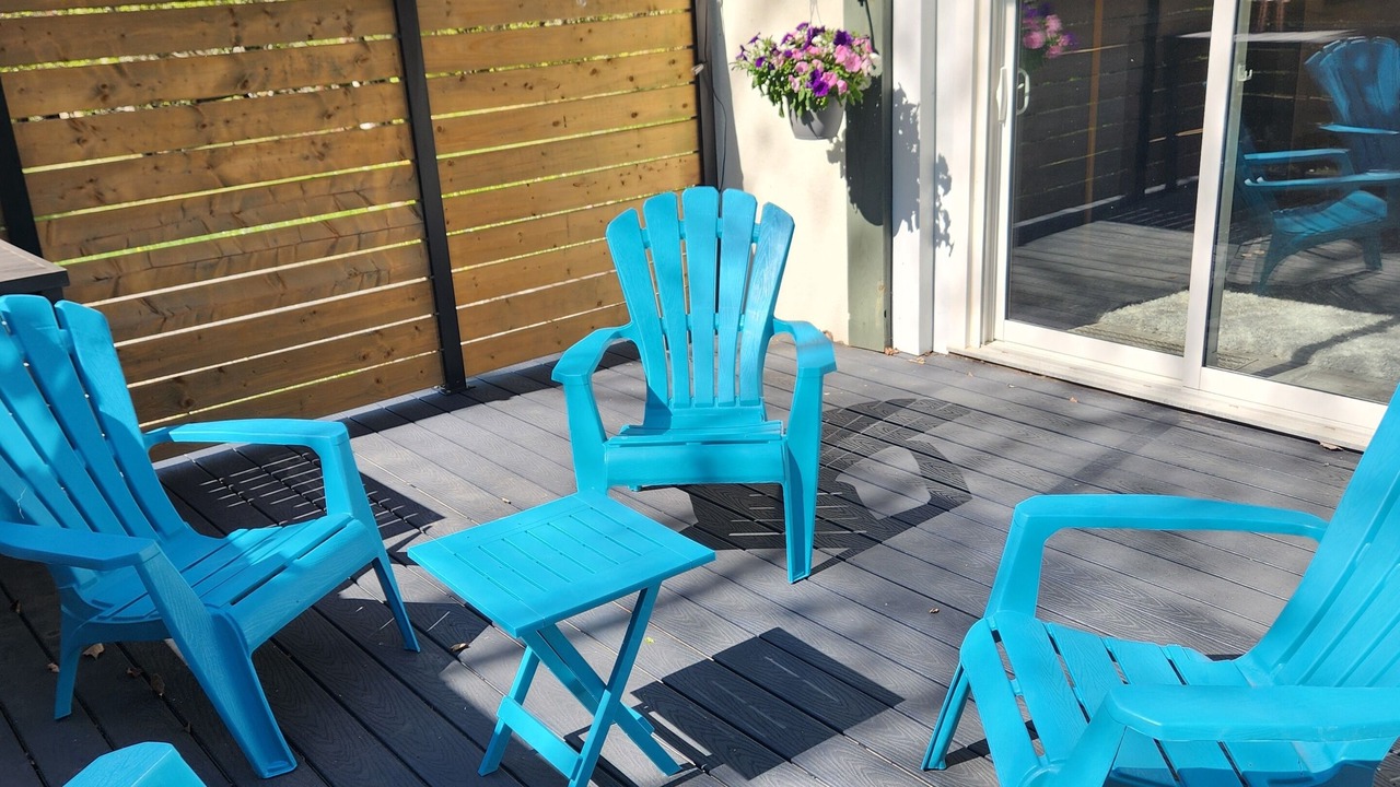 Photo of Patio Balcony in Lake of Bays