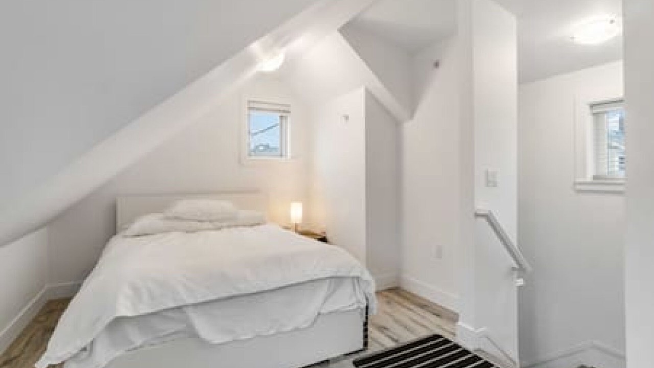 Photo of Bedroom in East Side