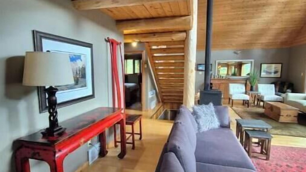 Photo of Livingroom in Golden