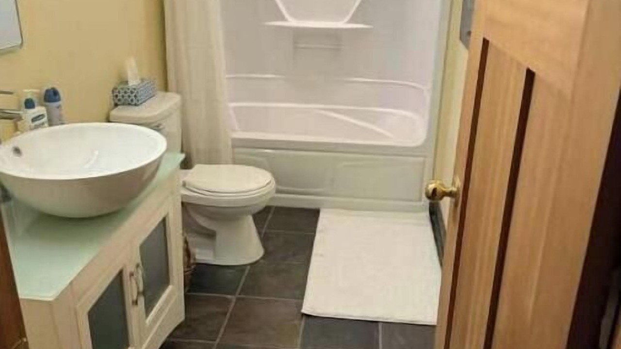 Photo of Bathroom in Golden