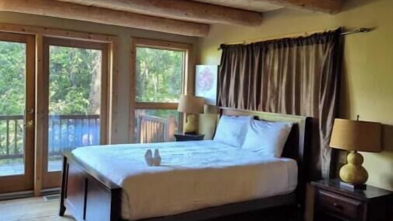 Photo of Bedroom in Golden