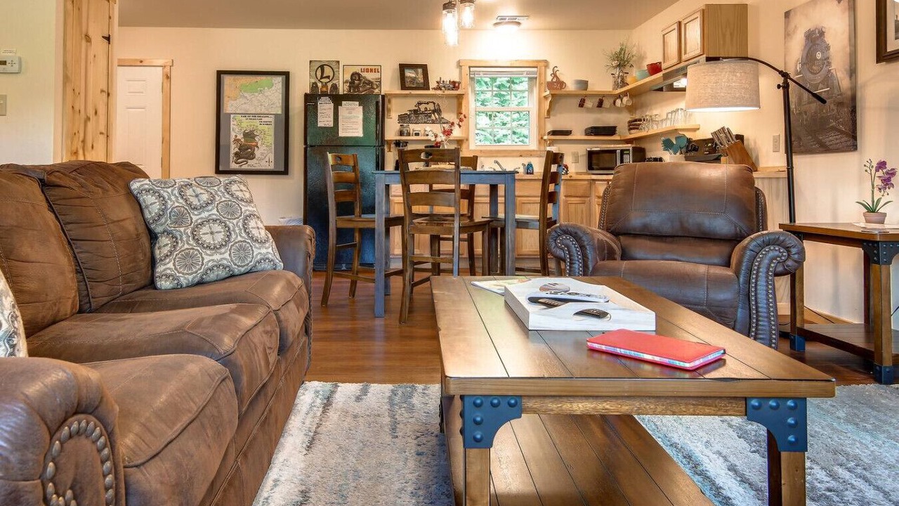 Photo of Livingroom in Cherokee
