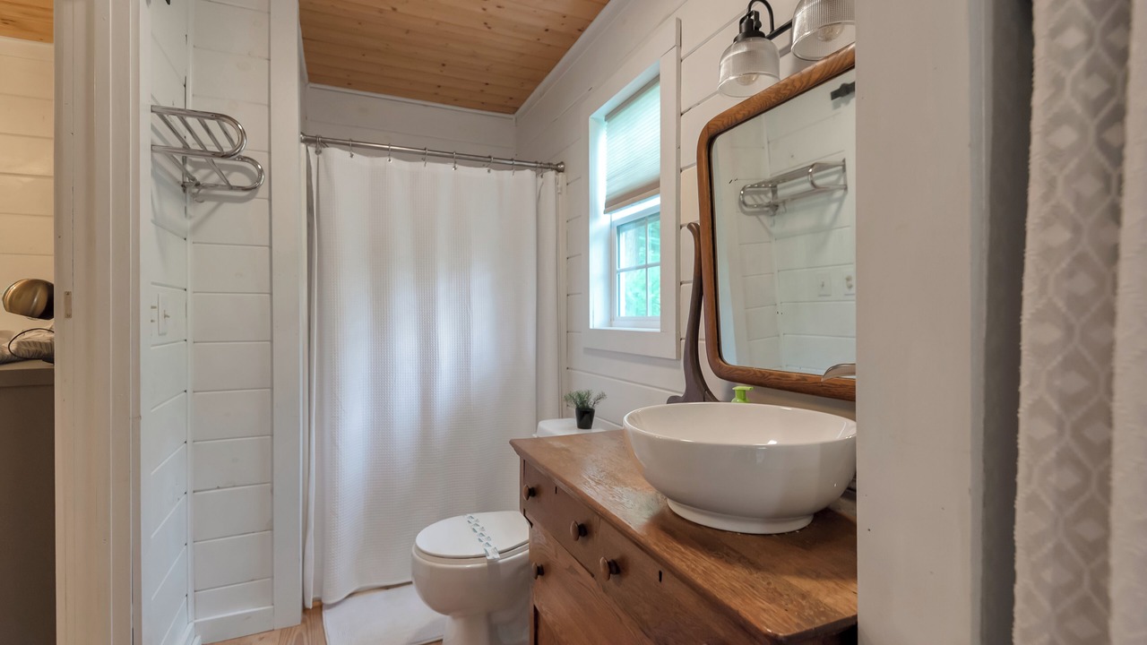 Photo of Bathroom in Crumpler