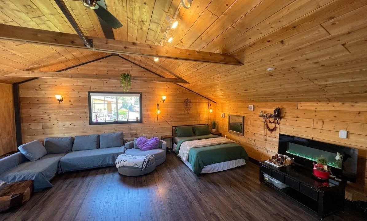 Photo of Bedroom in Saanich East