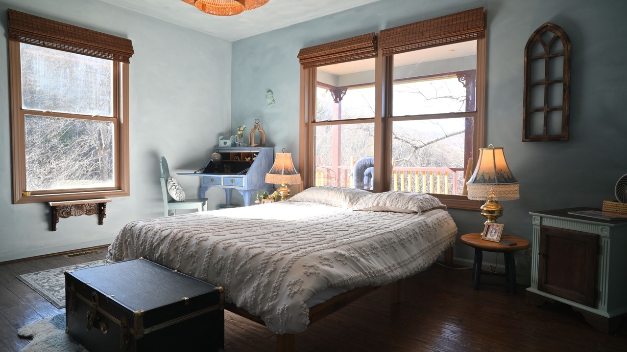 Photo of Bedroom in Burnsville