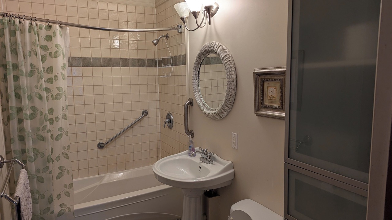Photo of Bathroom in Ivry-sur-le-Lac