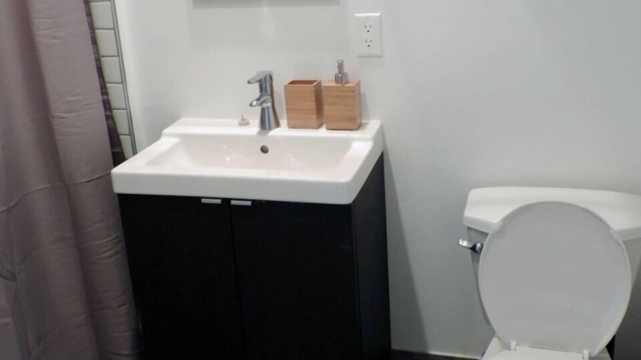 Photo of Bathroom in De Lorimier