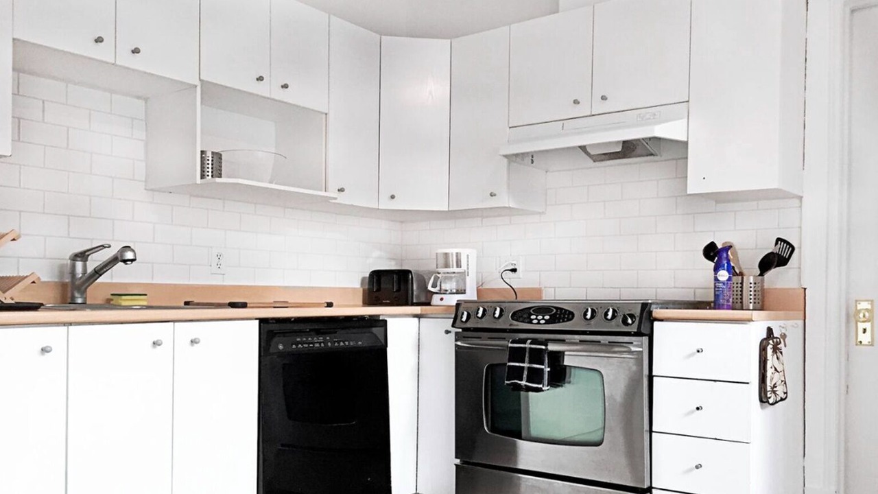 Photo of Kitchen in De Lorimier