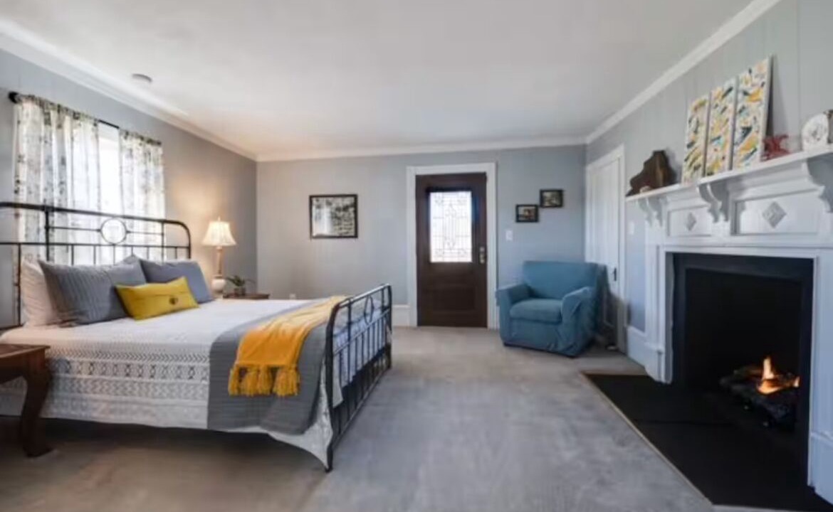 Photo of Bedroom in Lewisburg