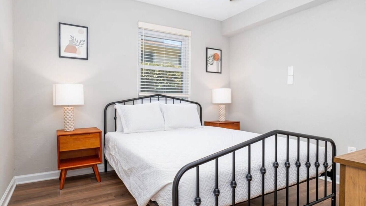 Photo of Bedroom in Cottage Line