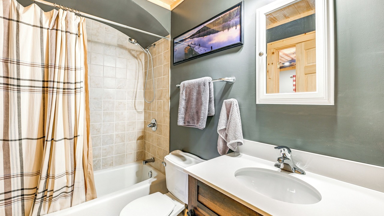 Photo of Bathroom in Cullowhee