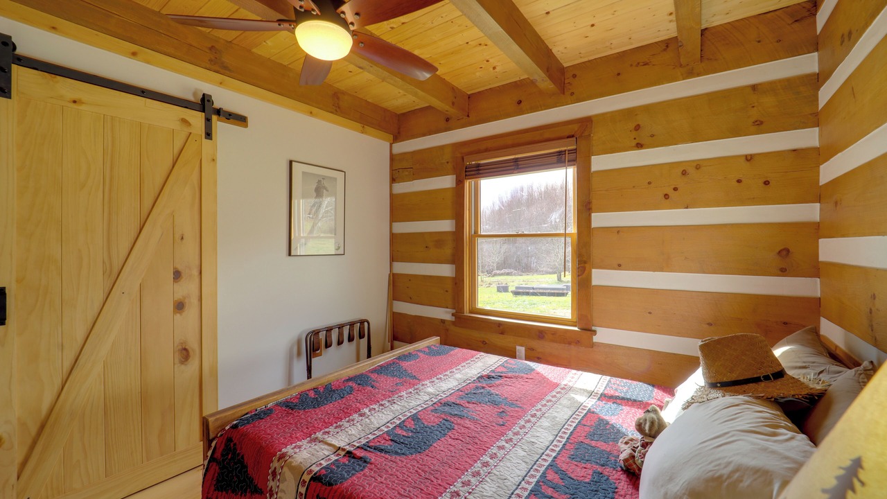 Photo of Bedroom in Todd