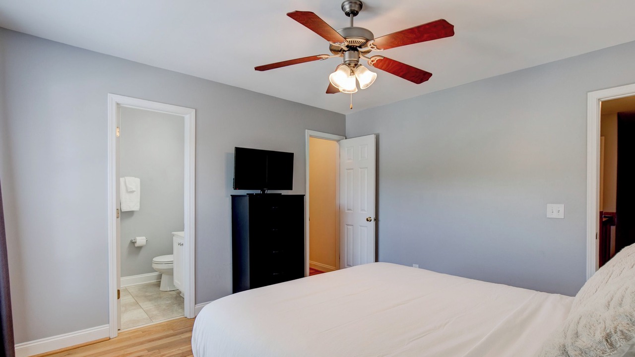 Photo of Bedroom in Columbia