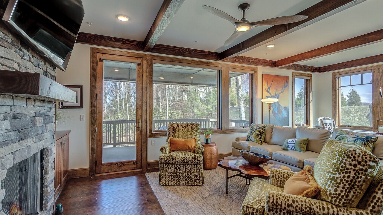 Photo of Livingroom in Boone