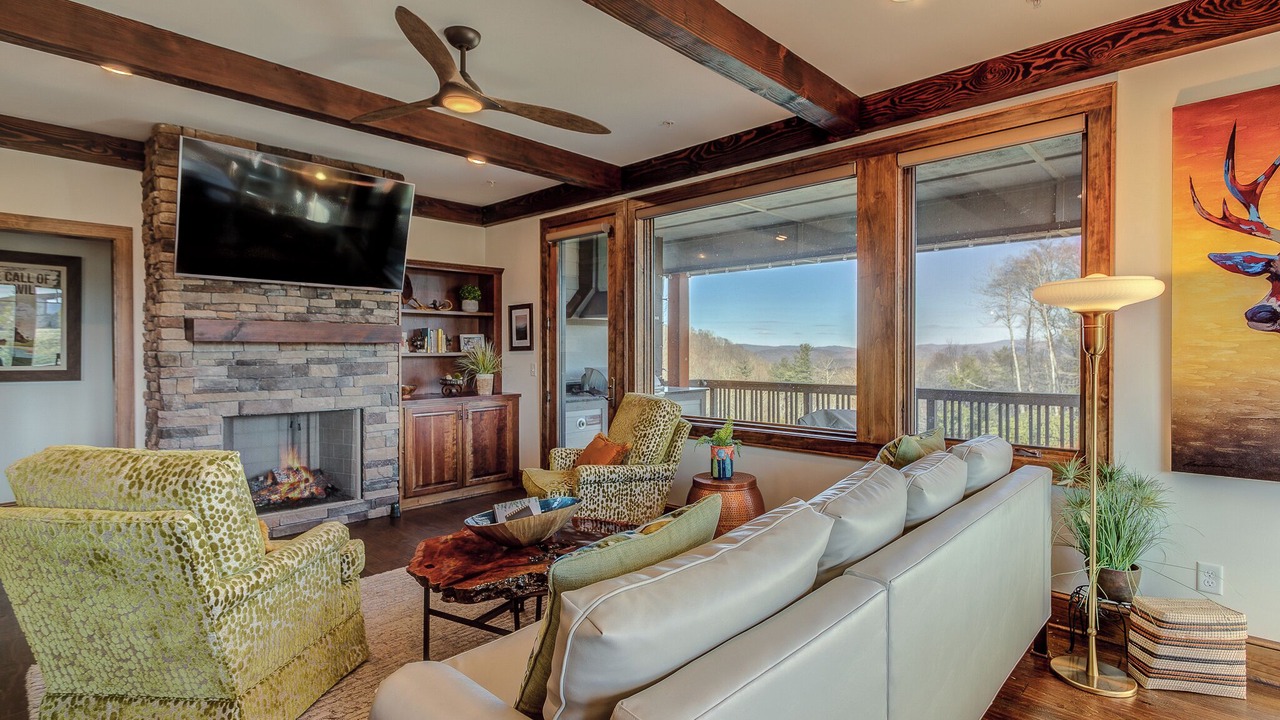 Photo of Livingroom in Boone