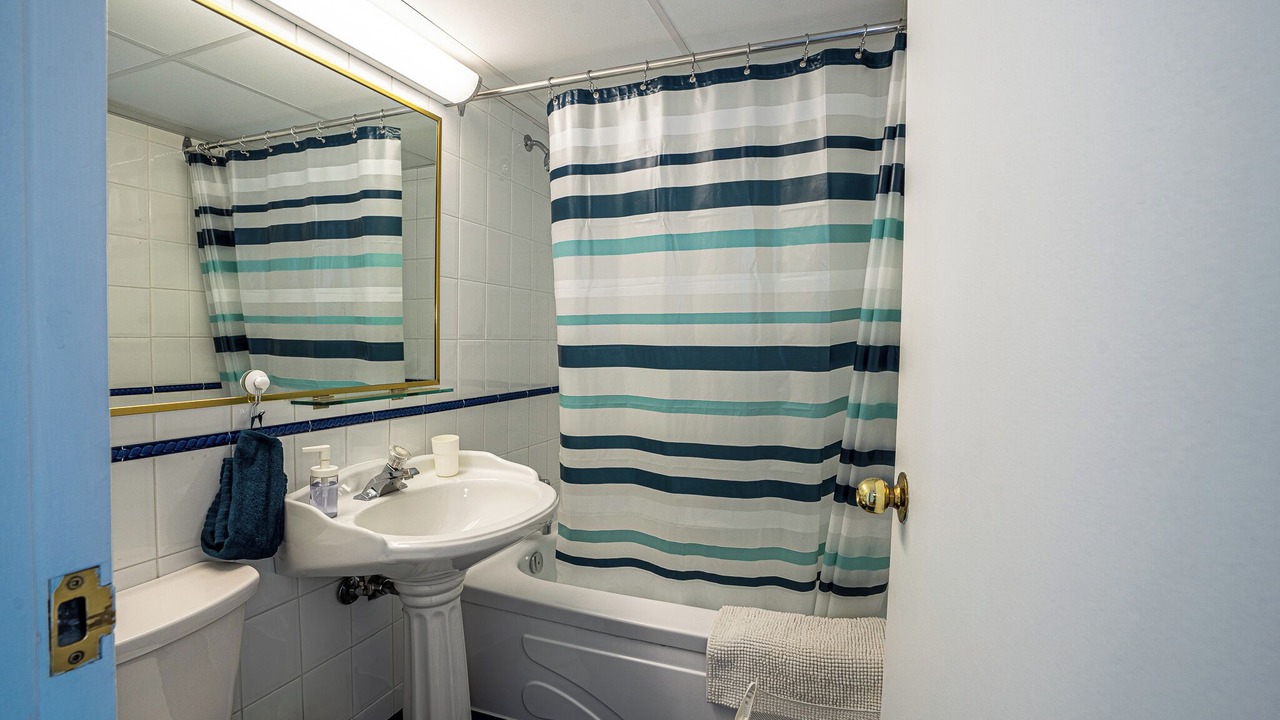 Photo of Bathroom in Downtown Montreal