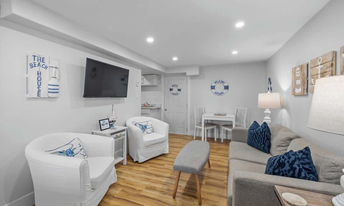 Photo of Livingroom in Queens Square