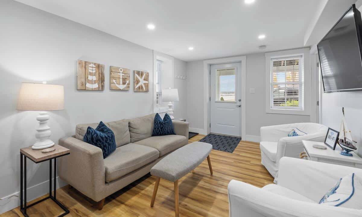 Photo of Livingroom in Queens Square