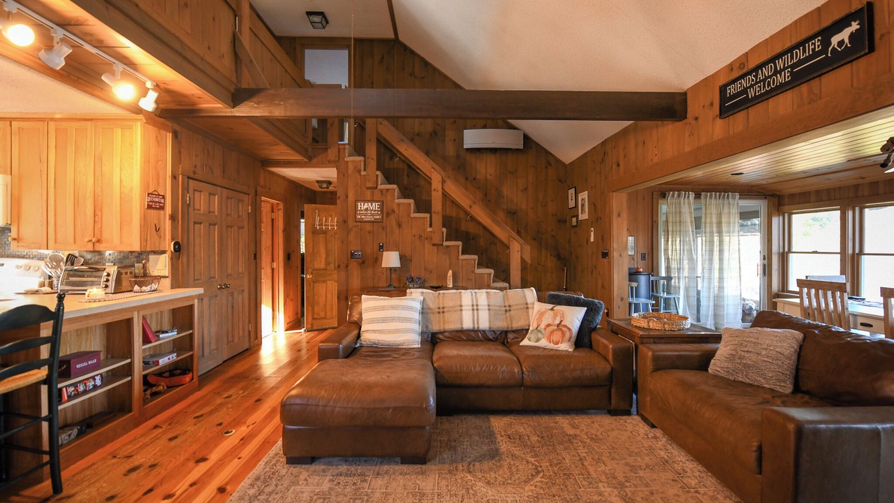 Photo of Livingroom in Raymond