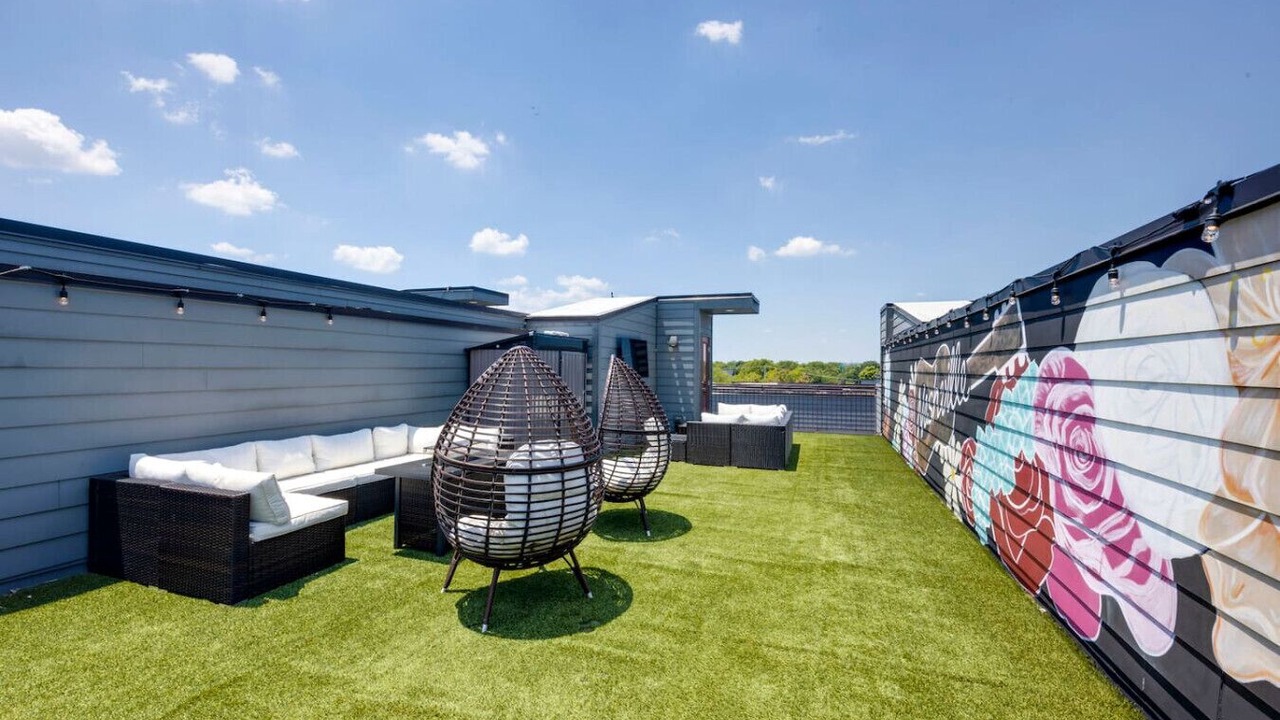 Photo of Patio Balcony in Hadley - Washington