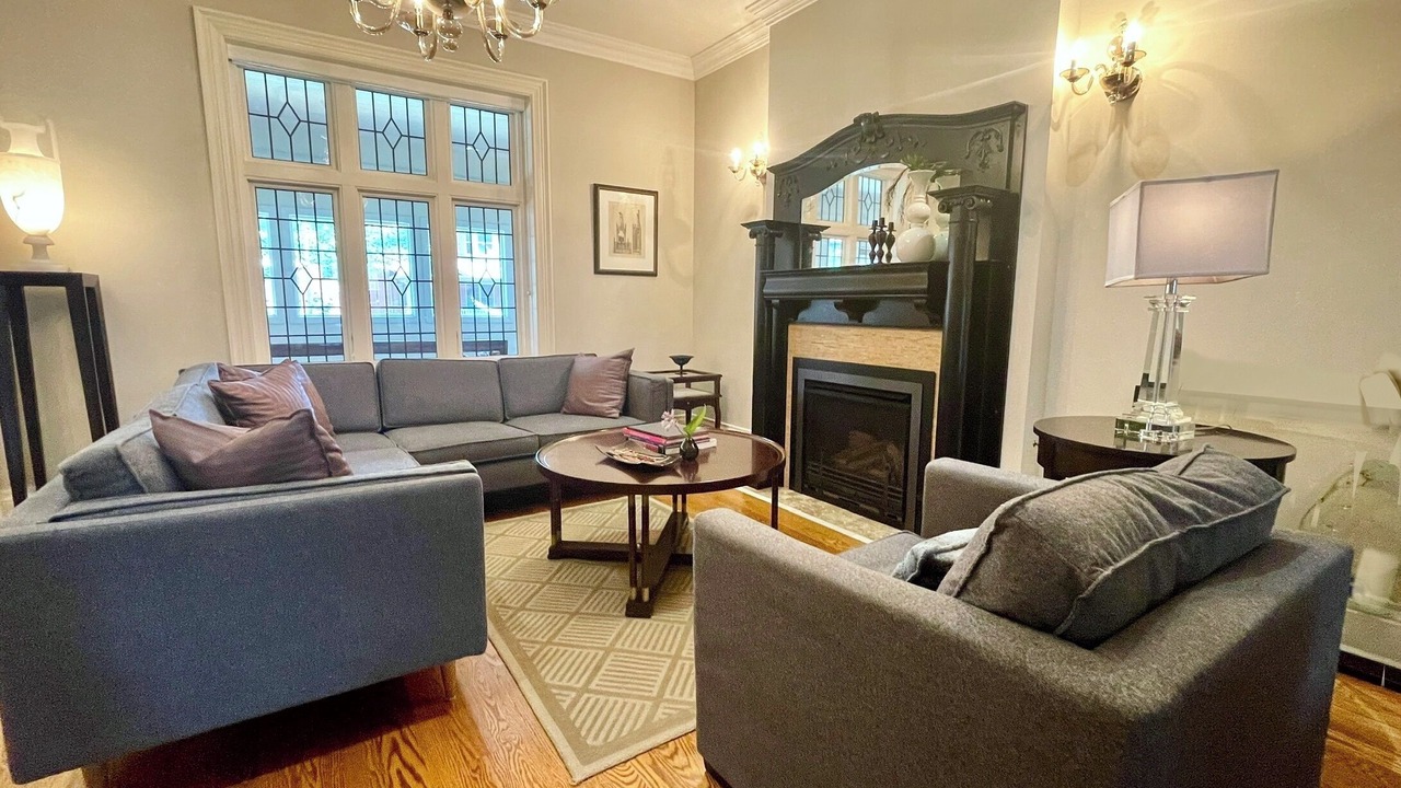 Photo of Livingroom in Little Italy