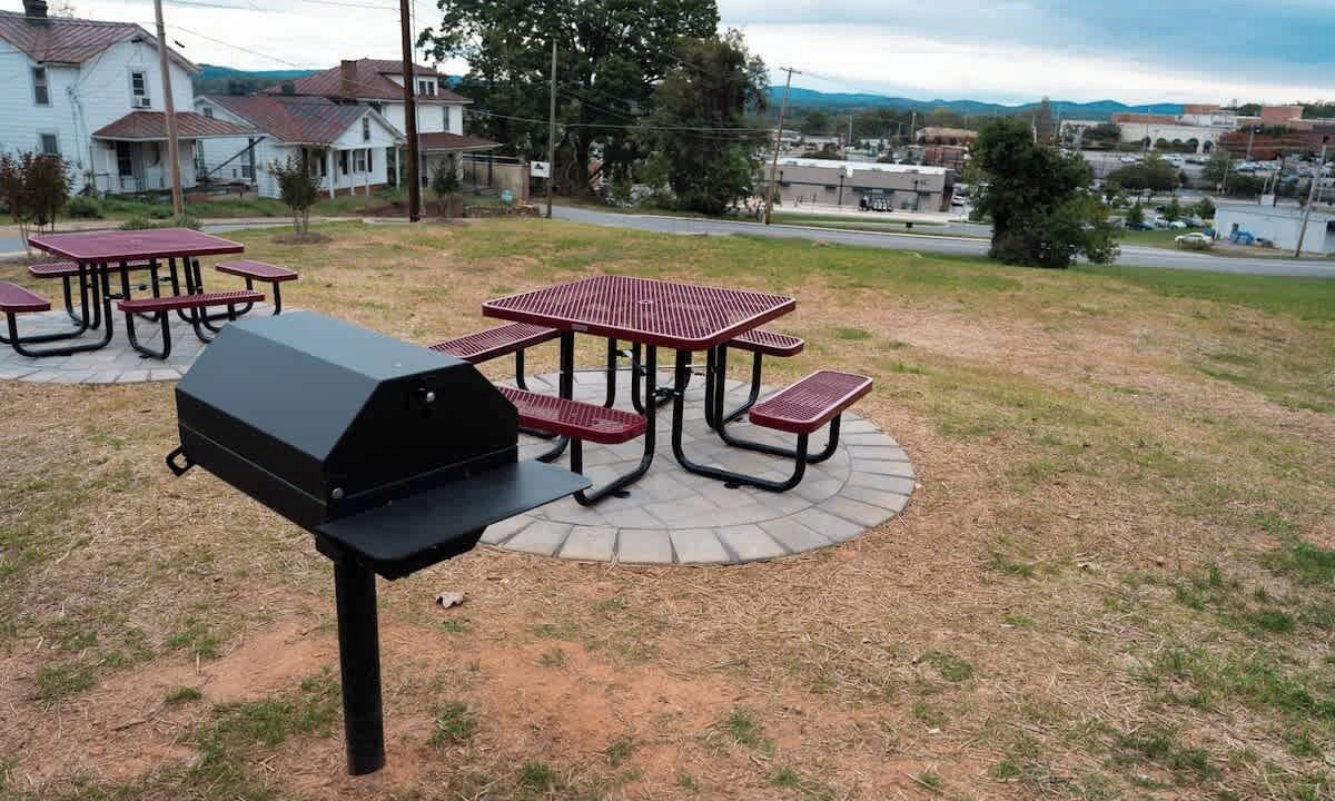 Photo of Outdoor in Martinsville