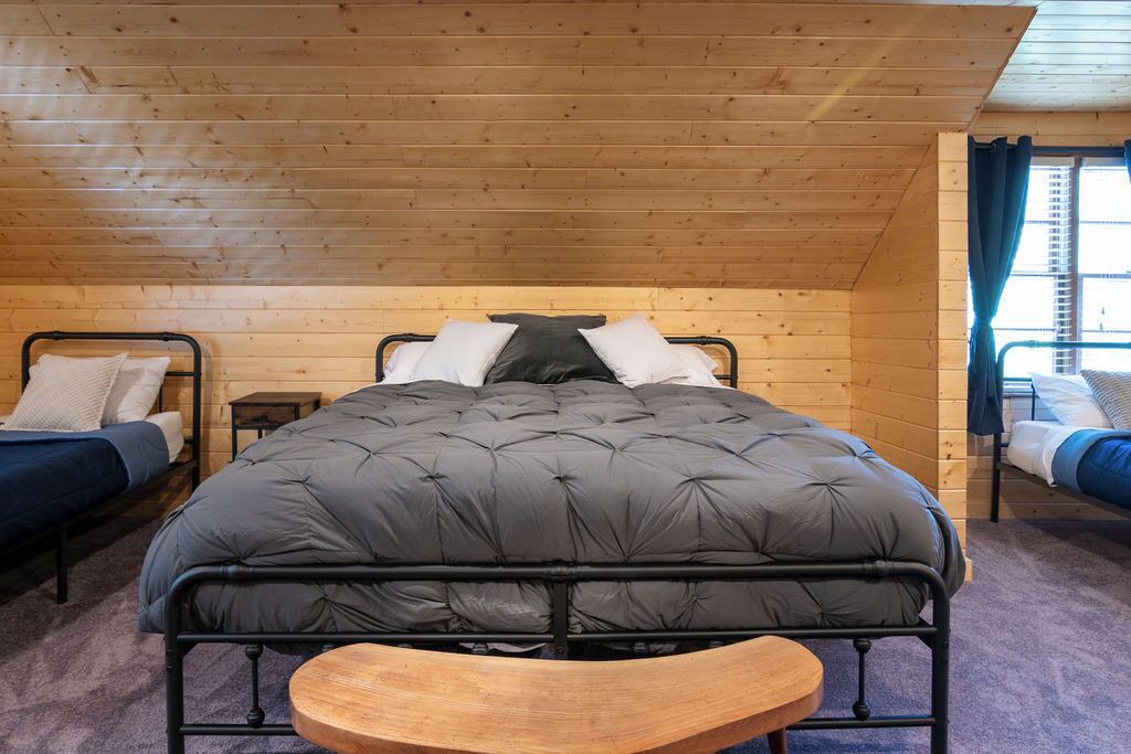 Photo of Bedroom in Burnsville