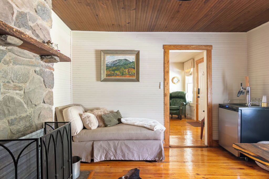 Photo of Livingroom in Burnsville