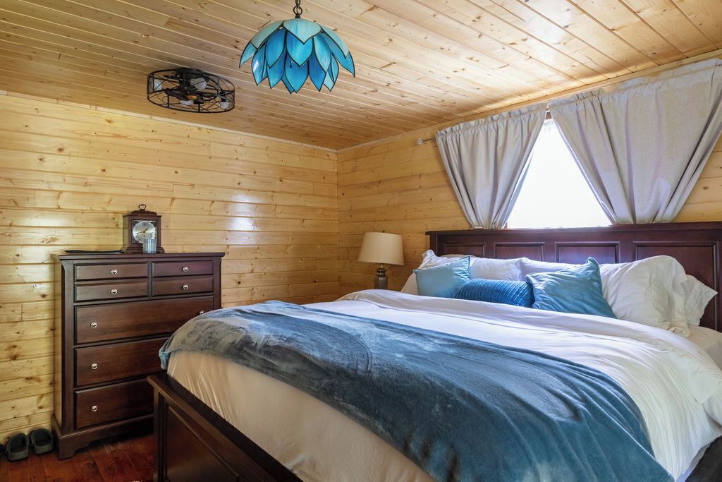 Photo of Bedroom in Burnsville
