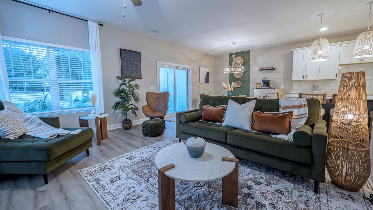Photo of Livingroom in Cedar Point