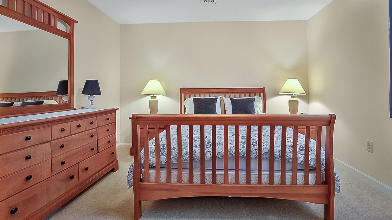 Photo of Bedroom in Crescent Beach