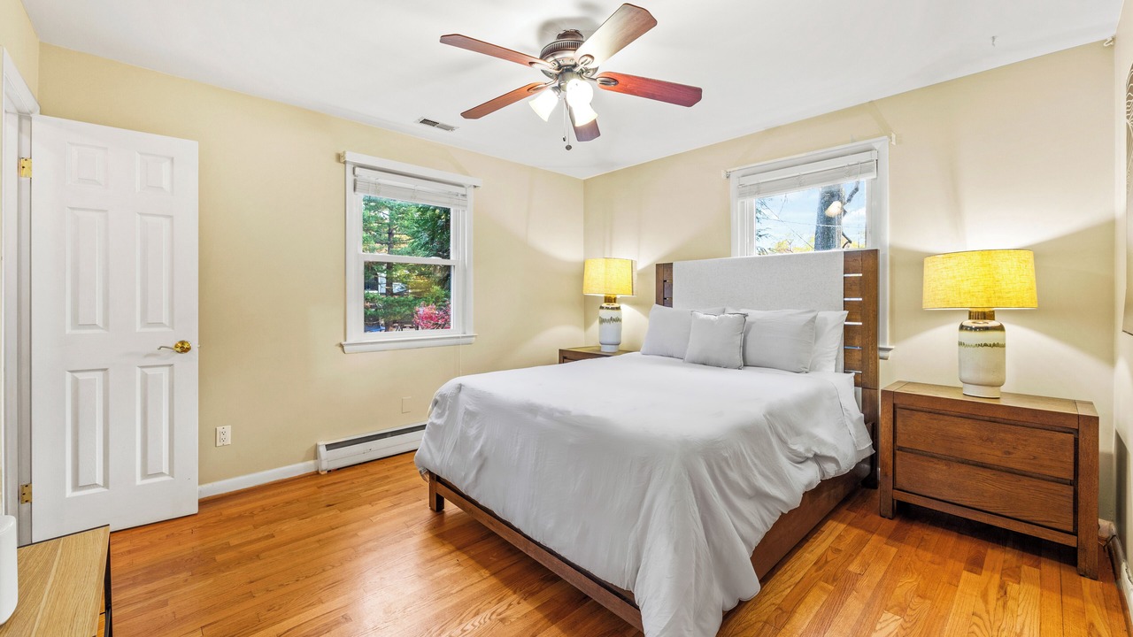 Photo of Bedroom in Alexandria West