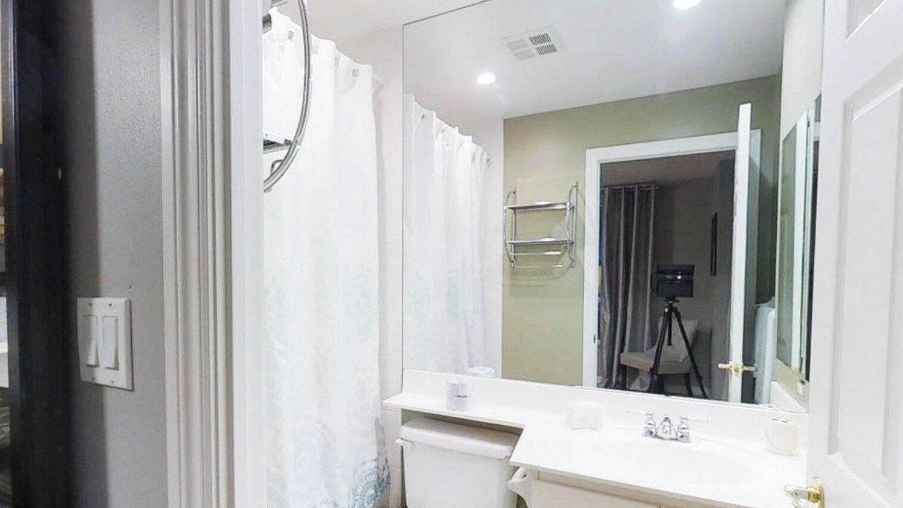 Photo of Bathroom in Downtown Toronto