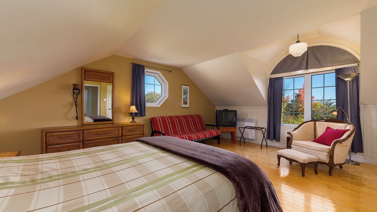 Photo of Bedroom in Baie-St-Paul