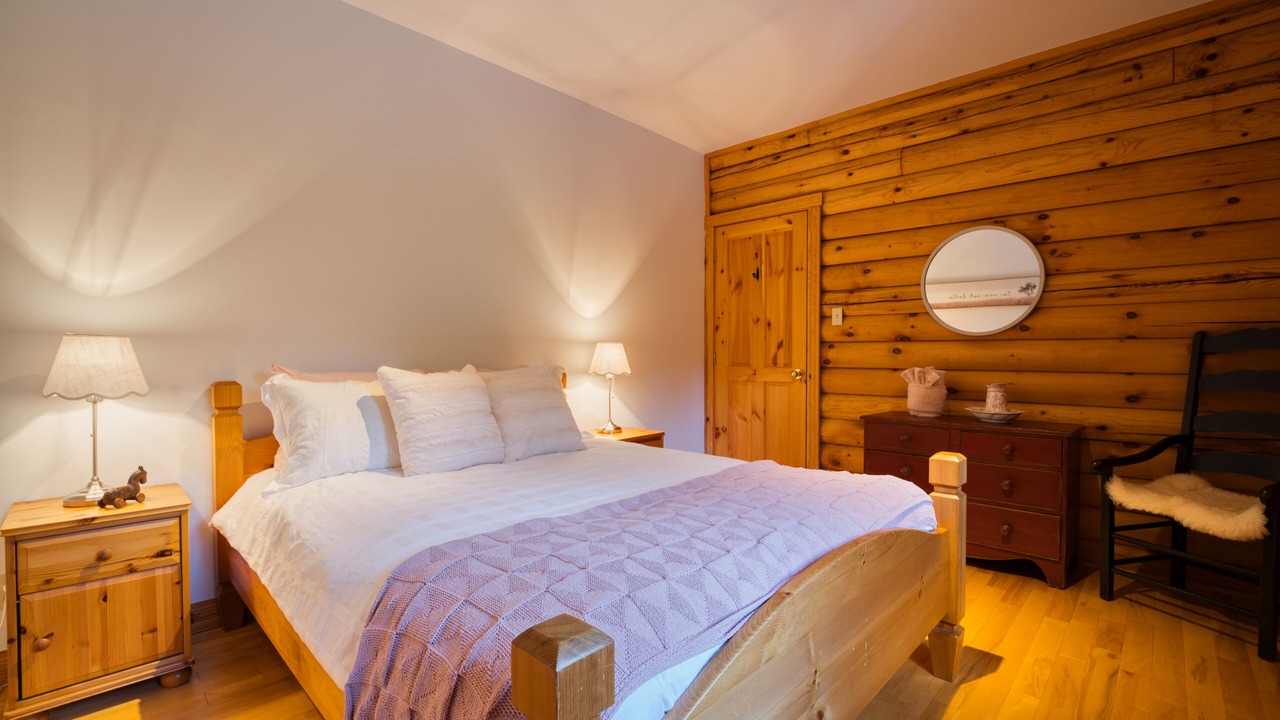 Photo of Bedroom in Lakeview