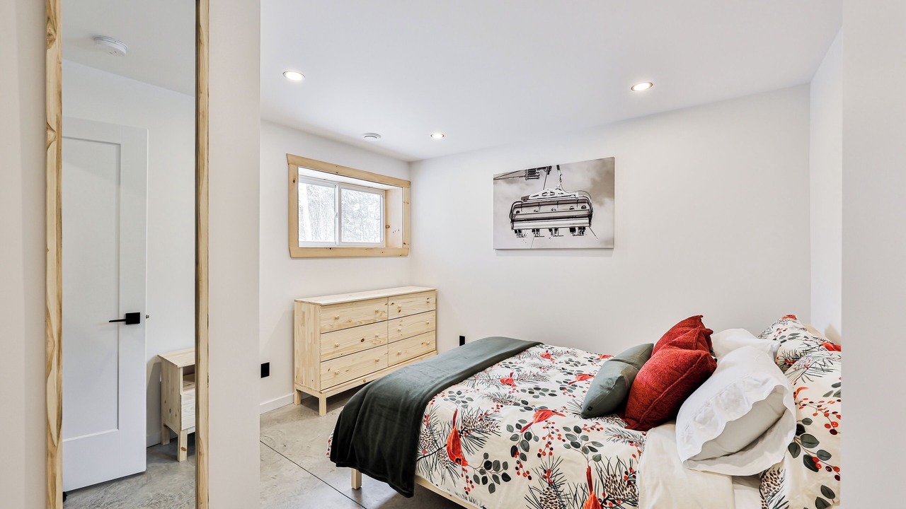 Photo of Bedroom in Saint-Faustin-Lac-Carre