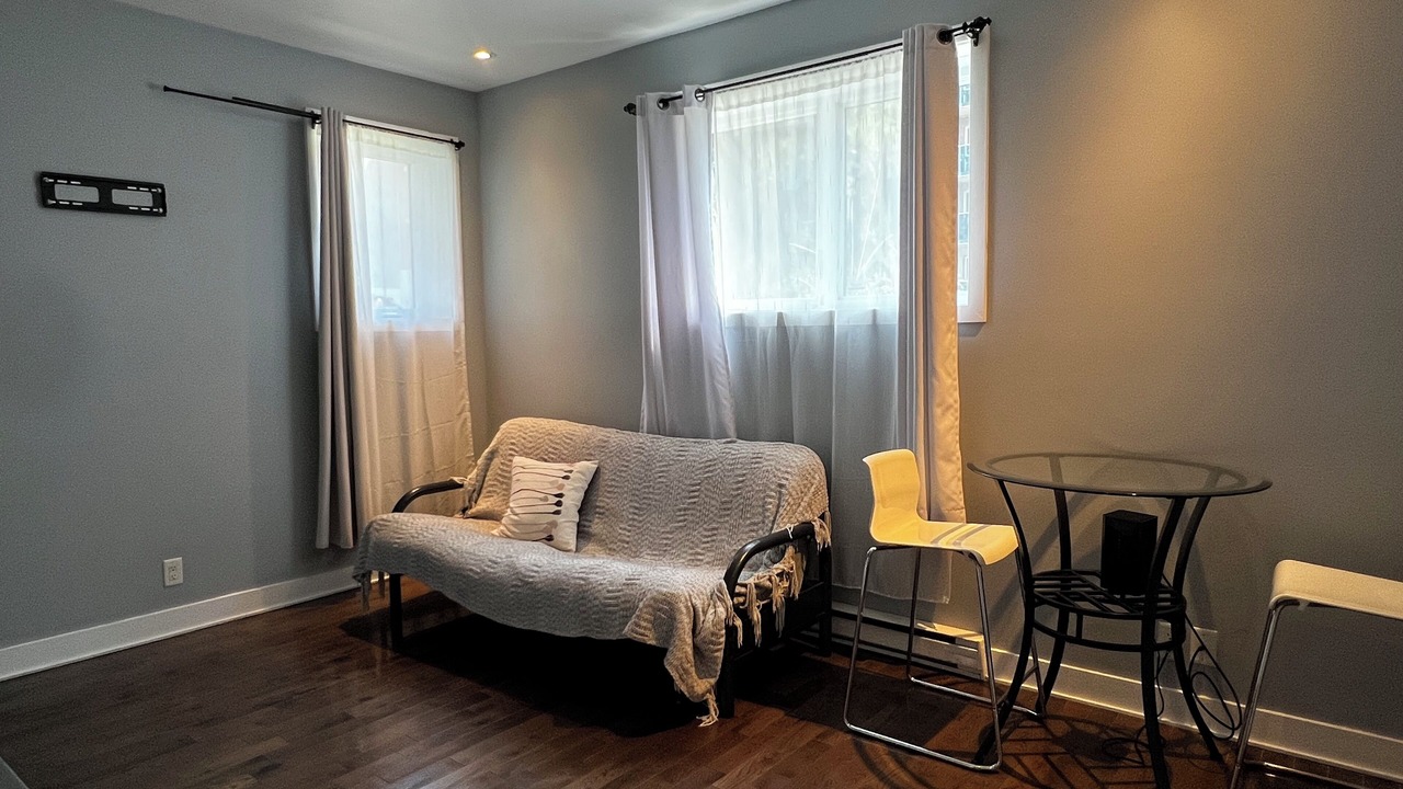 Photo of Livingroom in De Lorimier