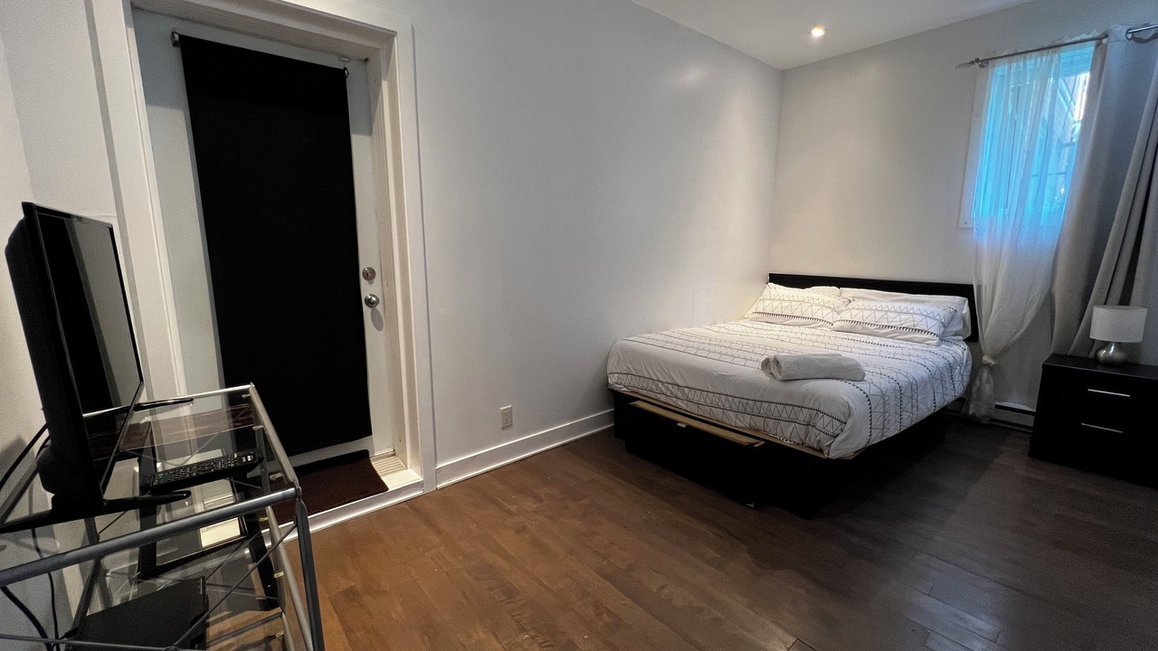 Photo of Bedroom in De Lorimier