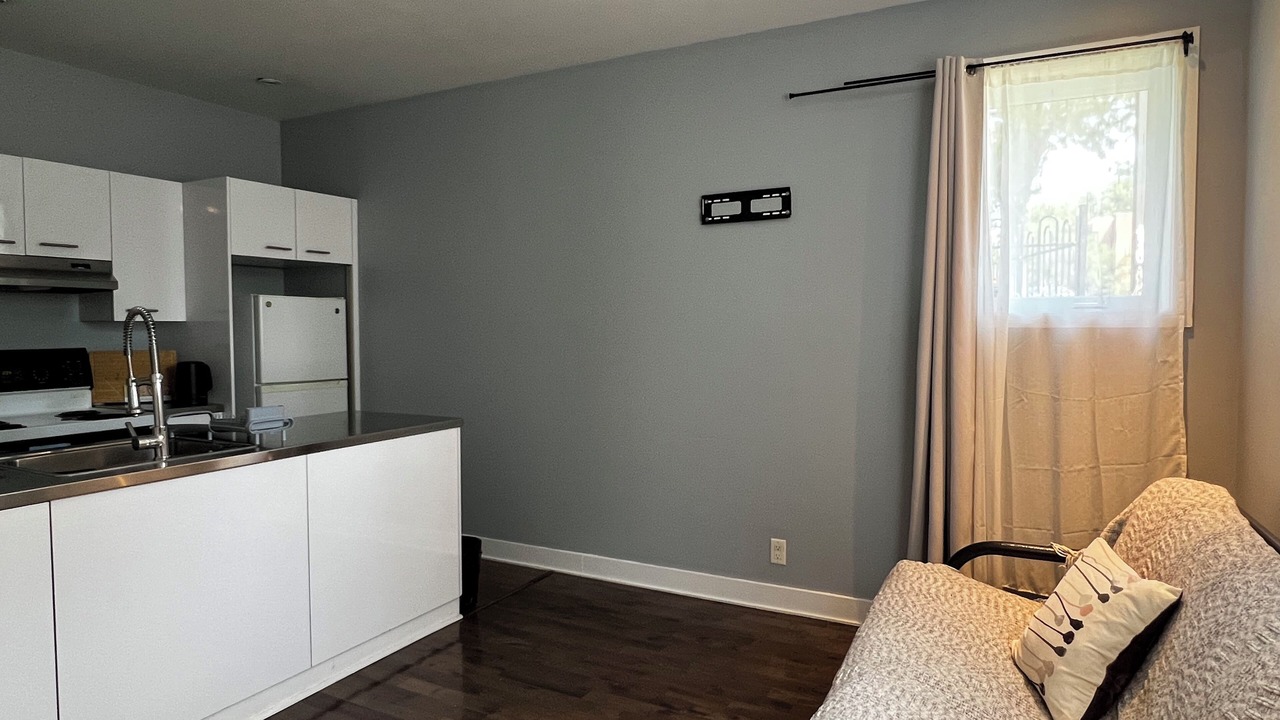 Photo of Livingroom in De Lorimier