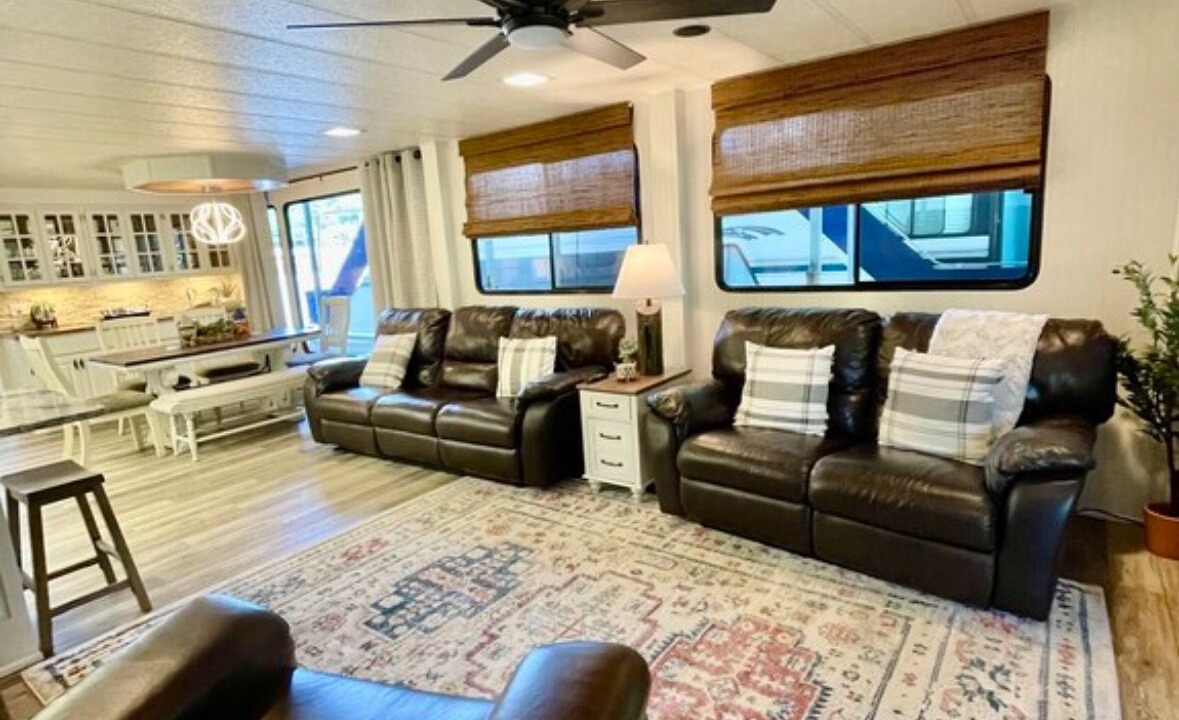 Photo of Livingroom in Downtown Knoxville