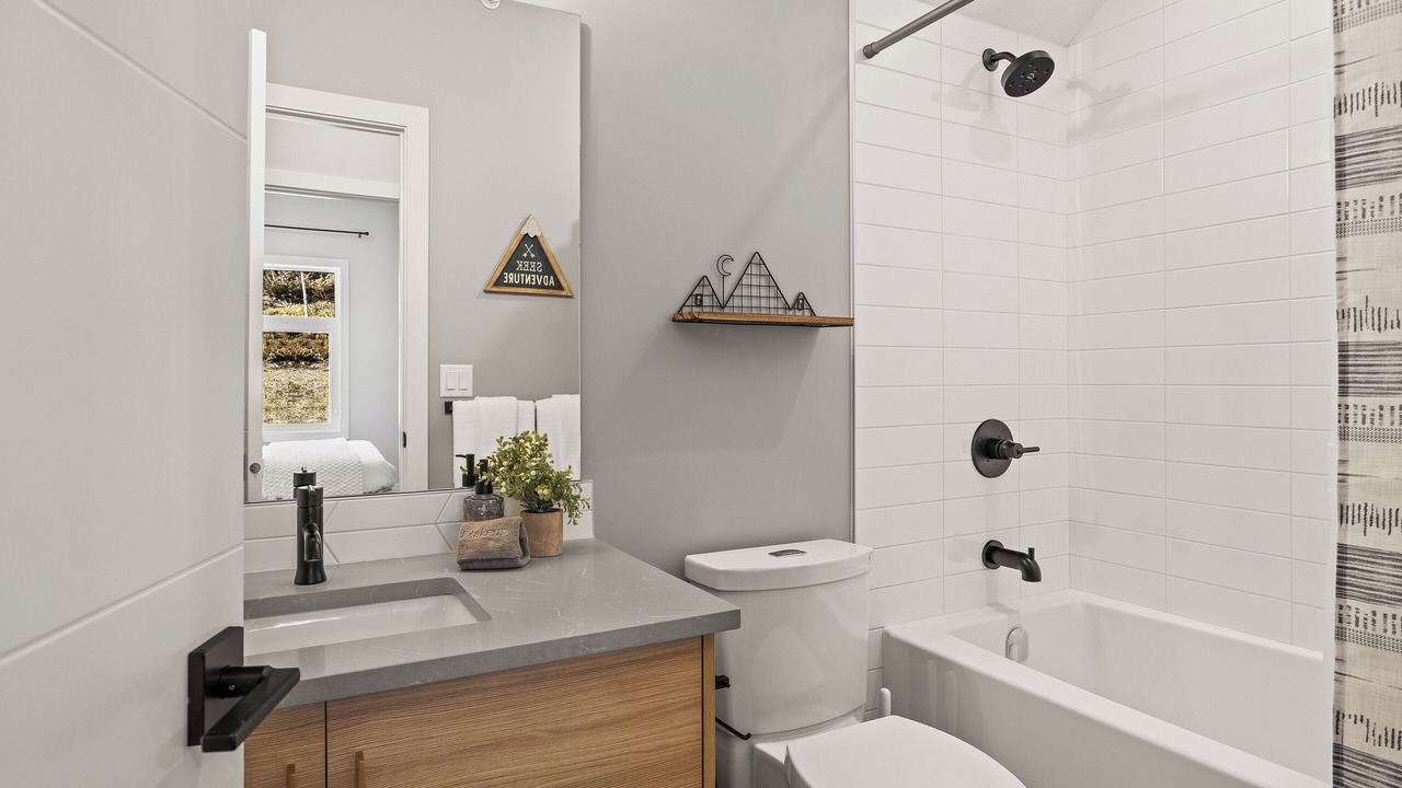 Photo of Bathroom in Harvie Heights