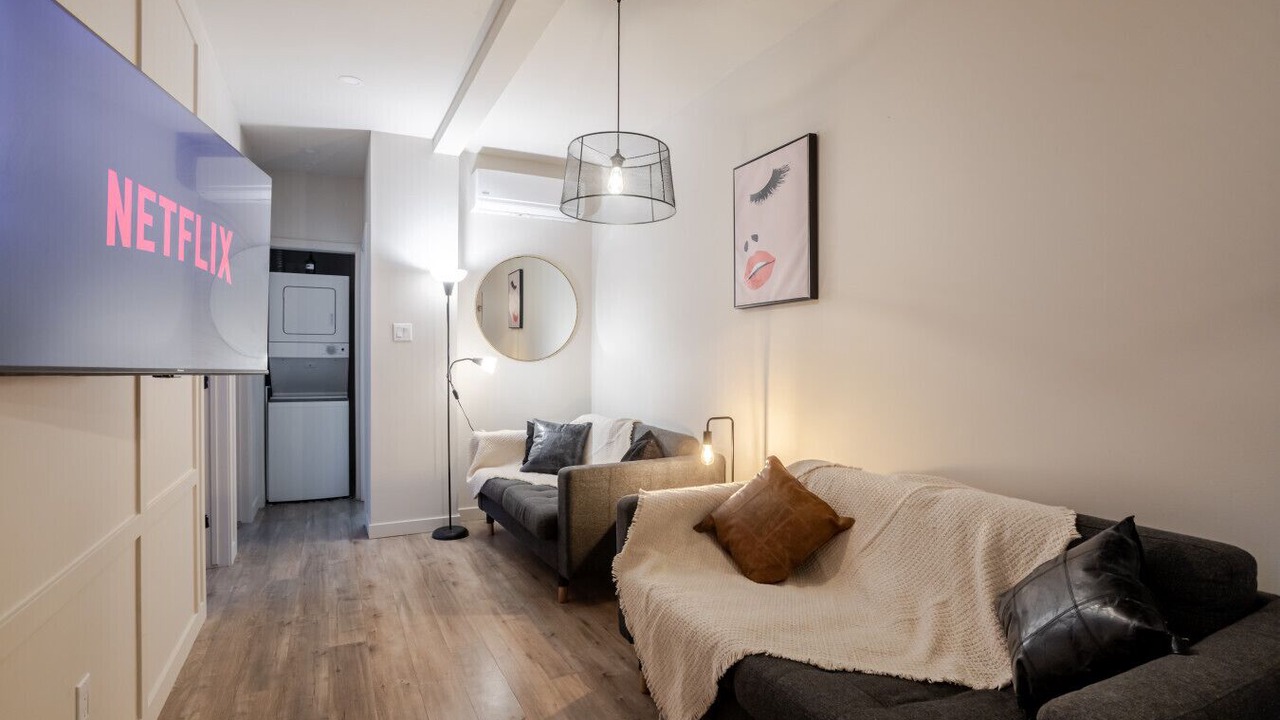 Photo of Livingroom in Plateau Mont Royal