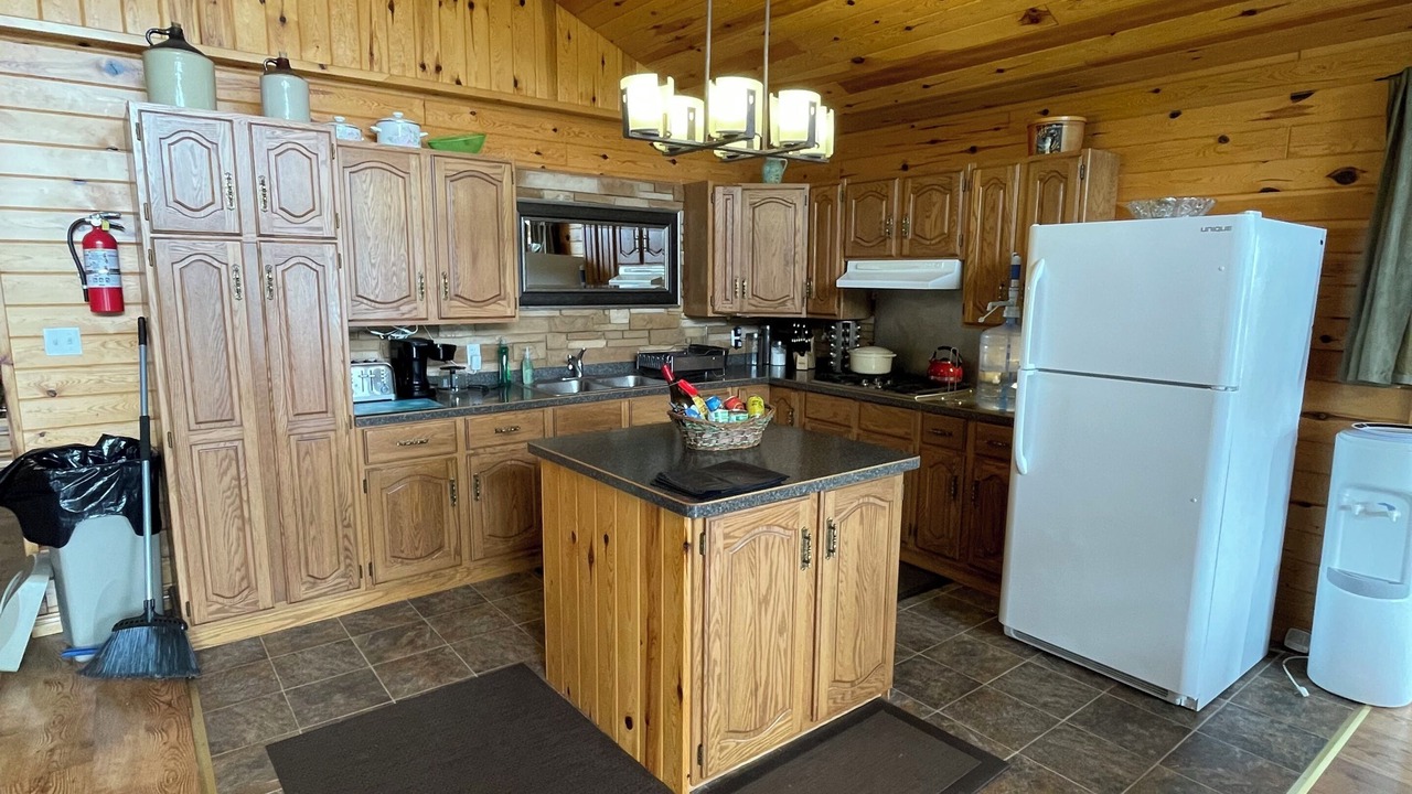 Photo of Kitchen in Falcon Lake