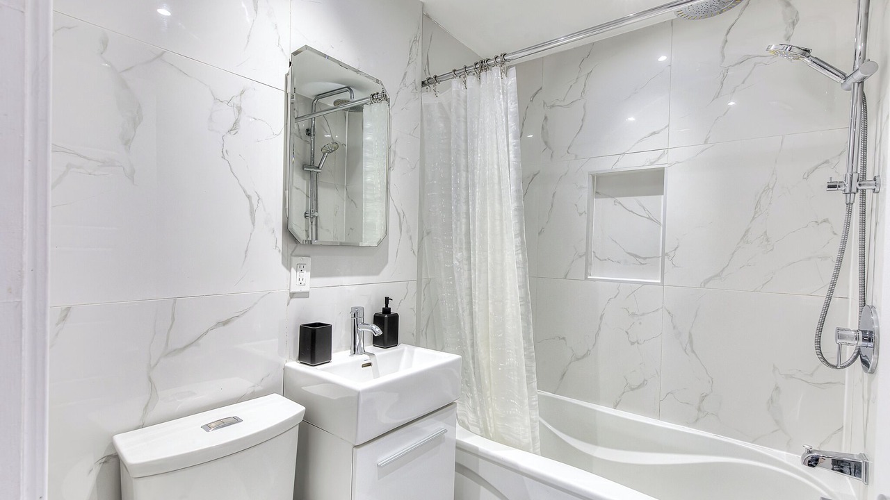 Photo of Bathroom in Milton Park