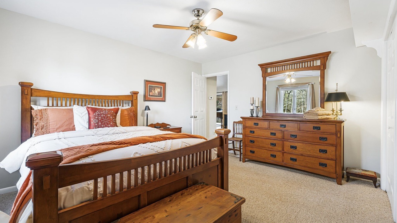 Photo of Bedroom in Skyland