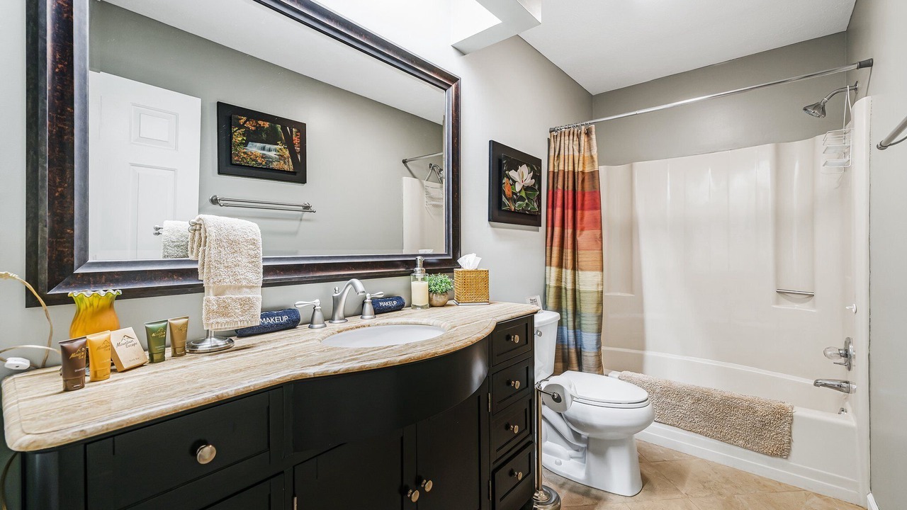 Photo of Bathroom in Skyland