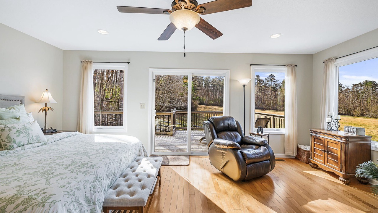 Photo of Bedroom in Skyland